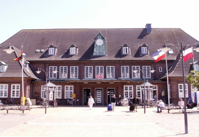File:Bahnhofwesterland.JPG