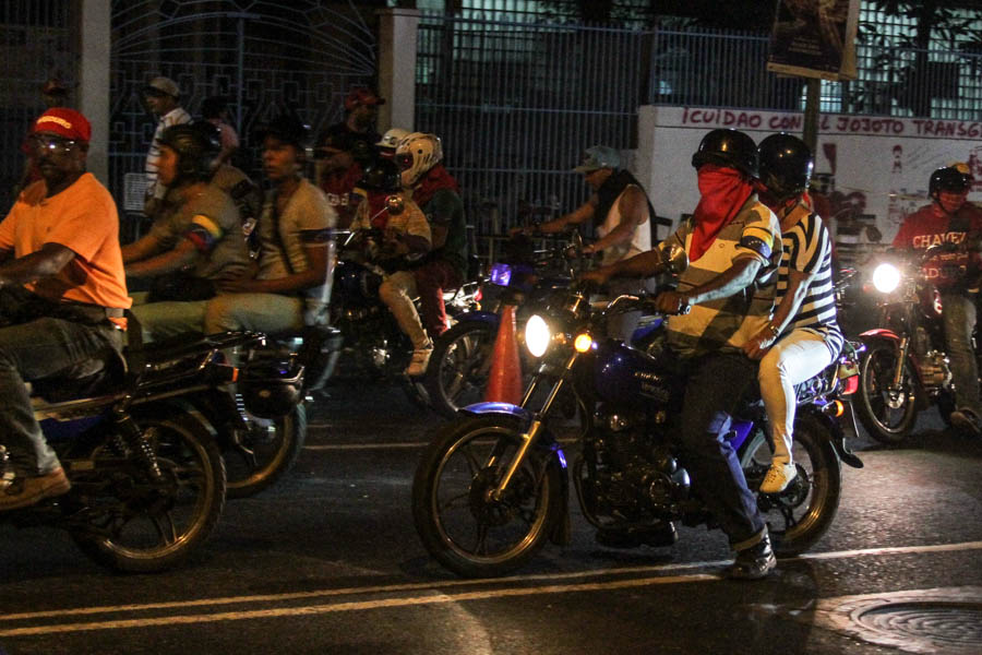 File:Colectivo motorcyclists Venezuela.jpg