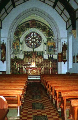 File:Mayfield College Chapel interior.jpg