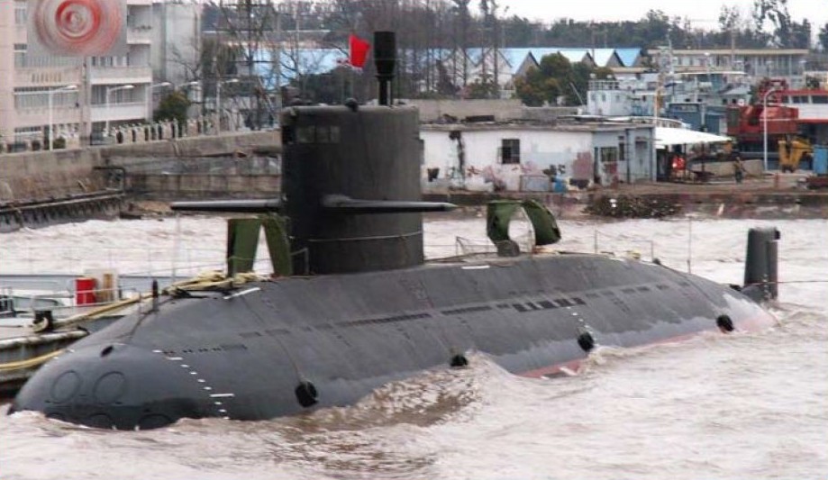 File:Yuan (Type 039A) Class Attack Submarine.JPG