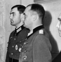 File:Bundesarchiv Bild 146-1993-136-11A, Wolfsschanze, Ordensverleihung durch Hitler (cropped).jpg