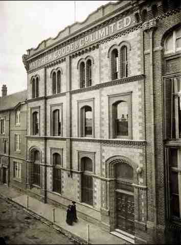 File:Matthew Goode building Stephens Place.jpg