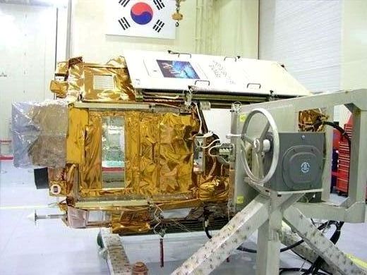 File:아리랑 1호 개발장면 (249).jpeg