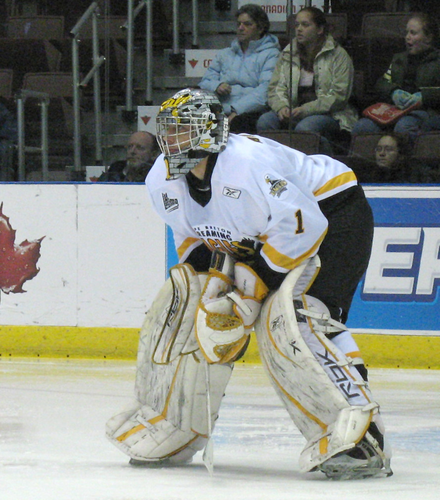 File:Ondrej Pavelec (CapeBreton).jpg