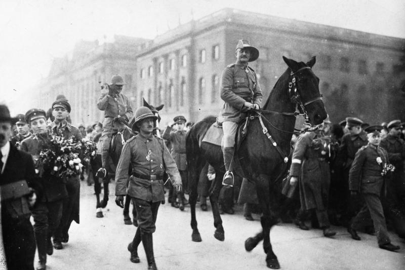 File:Bundesarchiv B 145 Bild-P008268, General Paul von Lettow-Vorbeck.jpg
