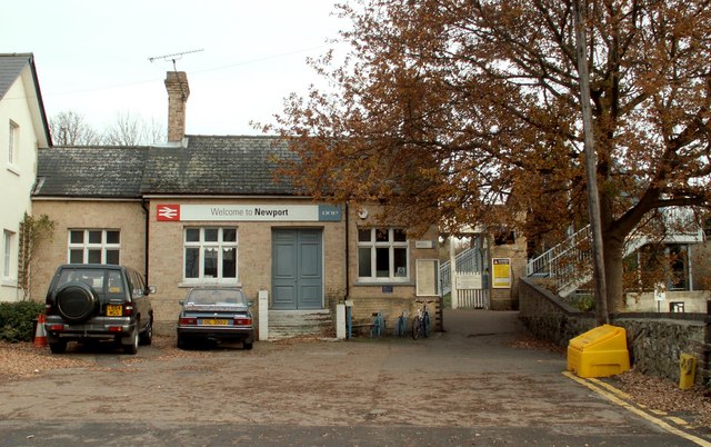File:Newport Railway Station.jpg