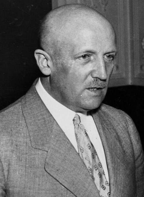 File:Bundesarchiv Bild 183-B0527-0001-020, Kurt von Schleicher (cropped)(2).jpg