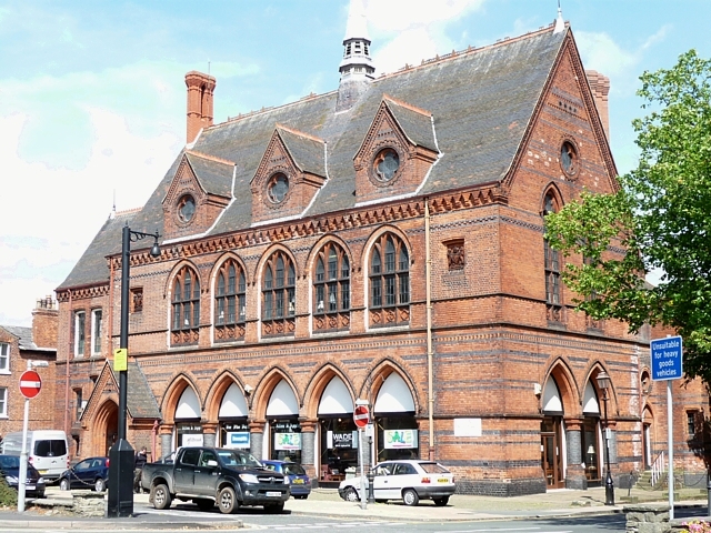 File:Knutsford - Town Hall.jpg