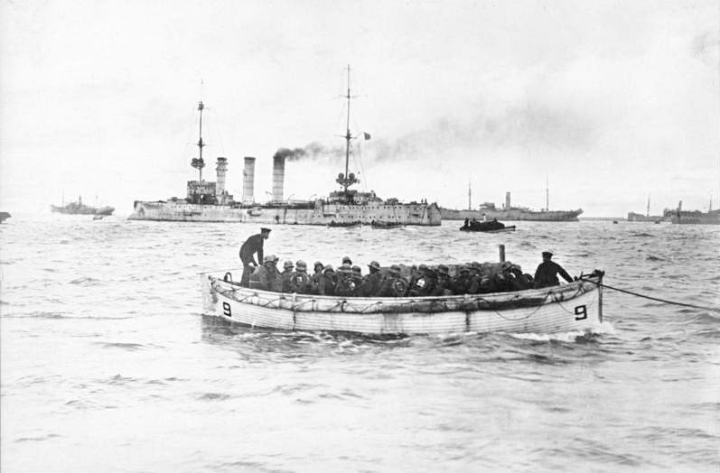 File:Bundesarchiv Bild 146-1970-074-34, Besetzung der Insel Ösel, Truppenanlandung.jpg