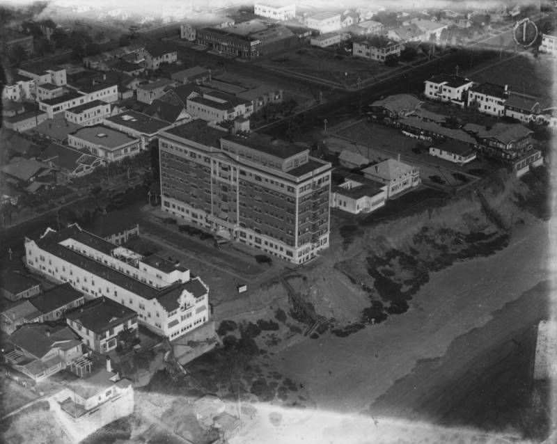 File:St. Regis building, Long Beach.jpg