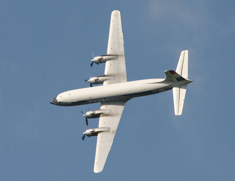 File:DC-6 G-APSA.jpg