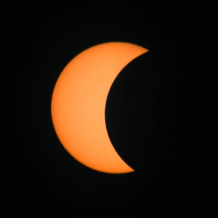 File:SolarEclipse.jpg