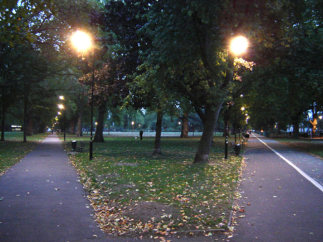 File:London fields 1.jpg