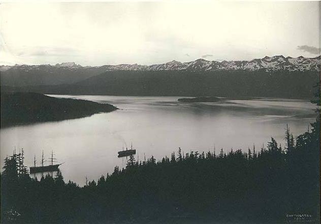 File:OrcaHarbor.jpg