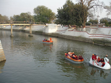 File:Present15.jpg