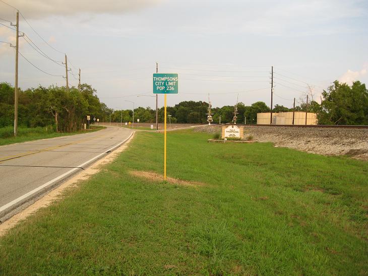 File:Thompsons Texas Sign.JPG