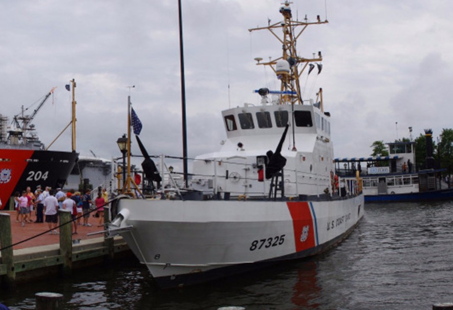 File:USCGC Beluga in Portsmouth, VA, 2011-08-06.jpg