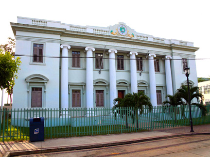 File:Aguadilla Old Courthouse.jpg