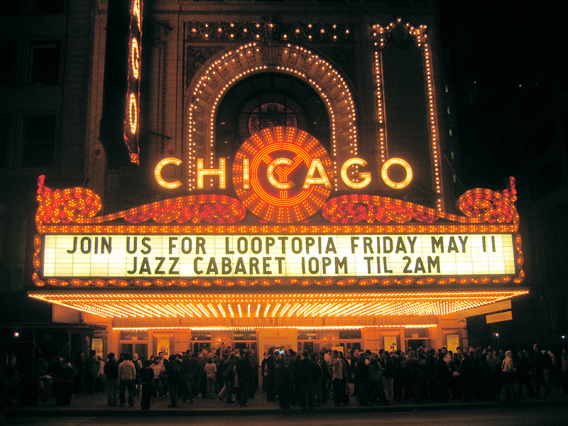 File:Looptopia Chicago sign.jpg