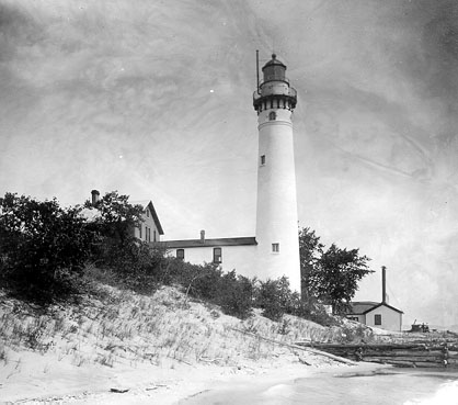 File:Southmanitouisland.jpg