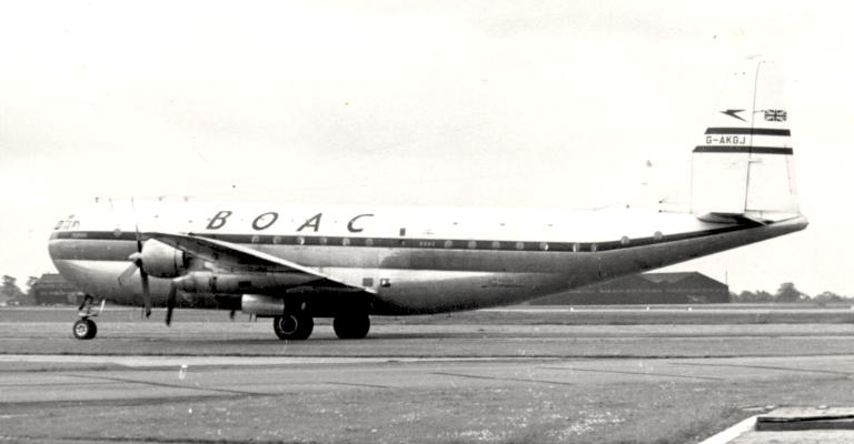 File:BOAC Stratocruiser at Manchester 1954.jpg
