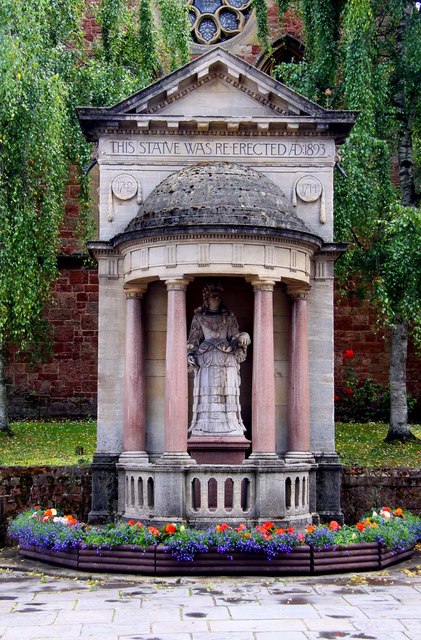 File:Queen Anne statue Minehead.jpg