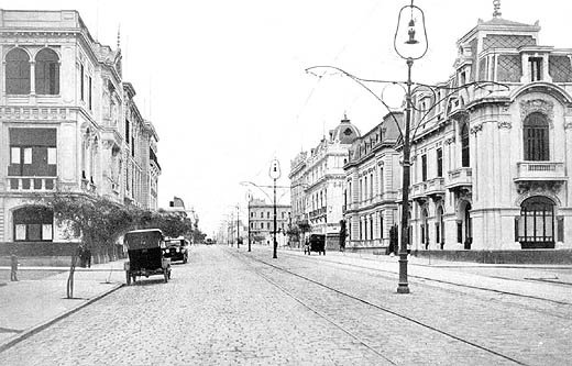File:Avenida Colmena 1920.jpg