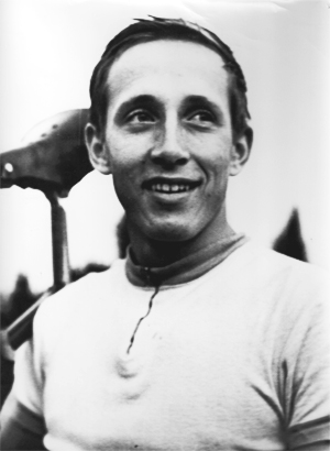 File:Igor Tselovalnikov.jpg