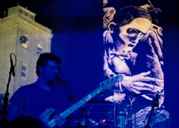 File:Godspeed You Black Emperor! - London Nov 20004.jpg