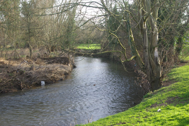 File:River Arrow, Alcester - geograph.org.uk - 670082.jpg