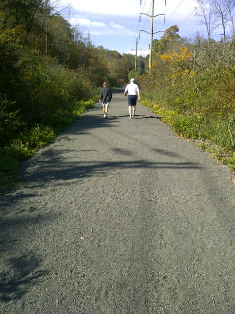 File:Ridgefield Rail Trail 2.jpg