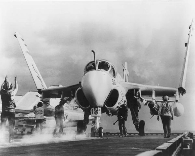 File:A-6B Intruder of VA-75 aboard USS Saratoga (CVA-60) in 1971.jpg