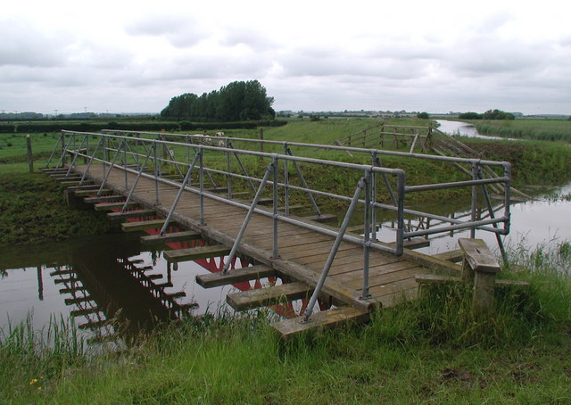 File:Arram Beck - geograph.org.uk - 470029.jpg
