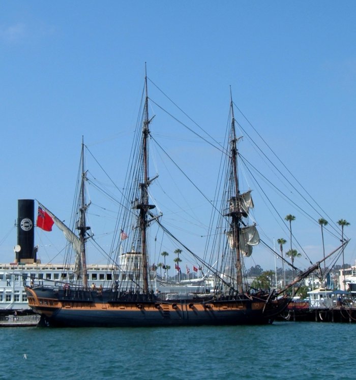 File:HMS-Surprise-overall.jpg