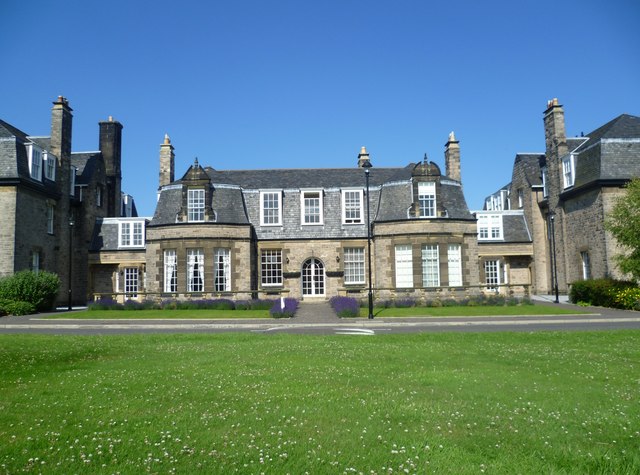 File:Admin Block, East Suffolk Road - geograph.org.uk - 2492175.jpg