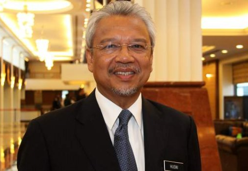 File:Datuk Seri Ahmad Husni Hanadzlah.png