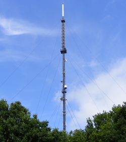File:Tacolneston TX mast.jpg