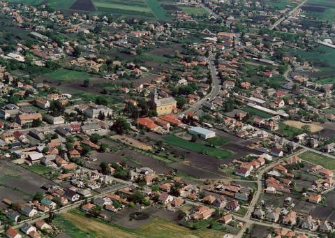 File:Besenyőtelek.jpg