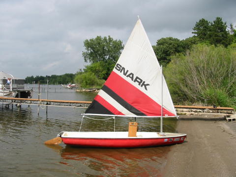 File:SnarkSailboat.jpg