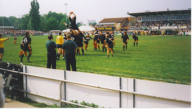 File:London Irish's Final Game at Sunbury - geograph.org.uk - 251557.jpg