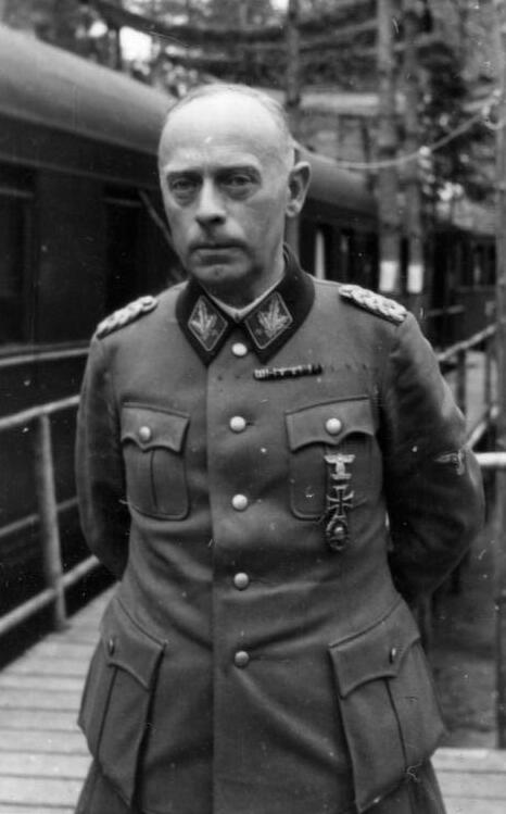 File:Bundesarchiv Bild 101III-Ege-237-06A, Karl Pfeffer-Wildenbruch.jpg