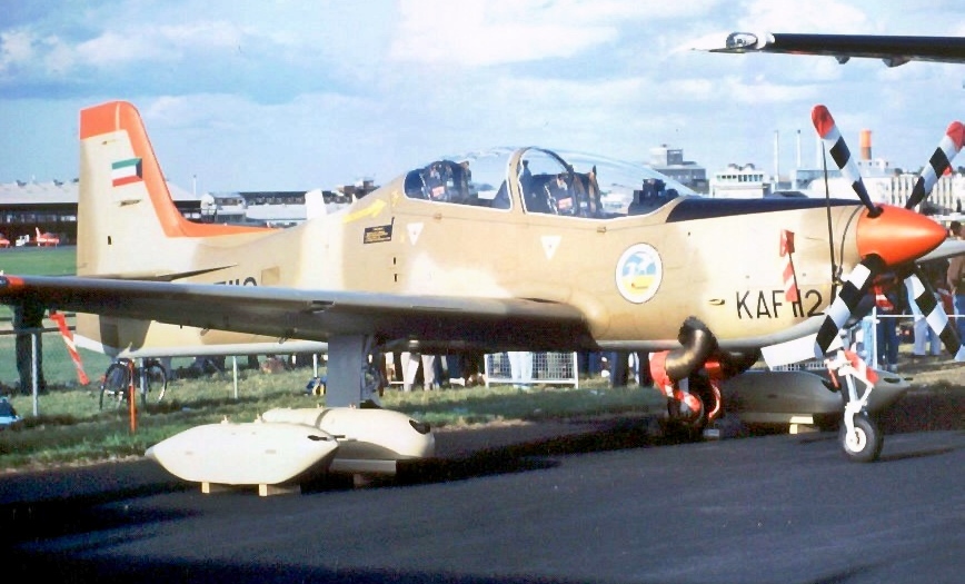 File:Tucano Mk.52 - KAF112-McGrath.jpg