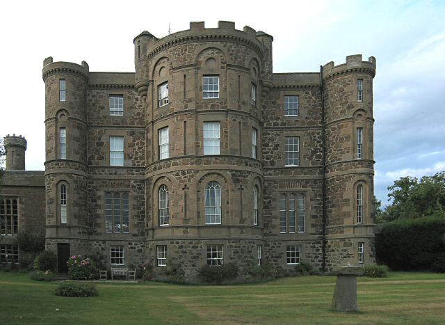 File:Pitfour Castle.jpg