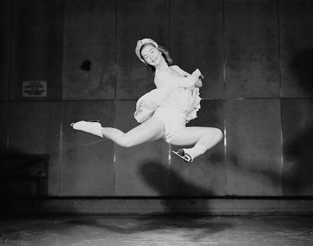 File:Barbara-Ann Scott (Dec 1947).jpg