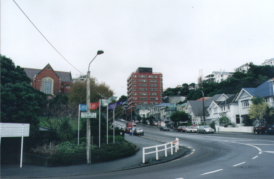 File:VUW Kelburn Pde Salamanca Rd.jpg