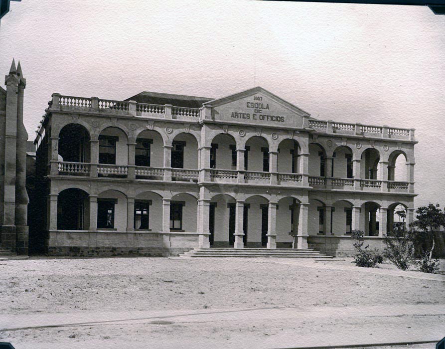 File:TT CMZ-AF-GT E 2-1 9 34 - Escola de Artes e Ofícios.jpg