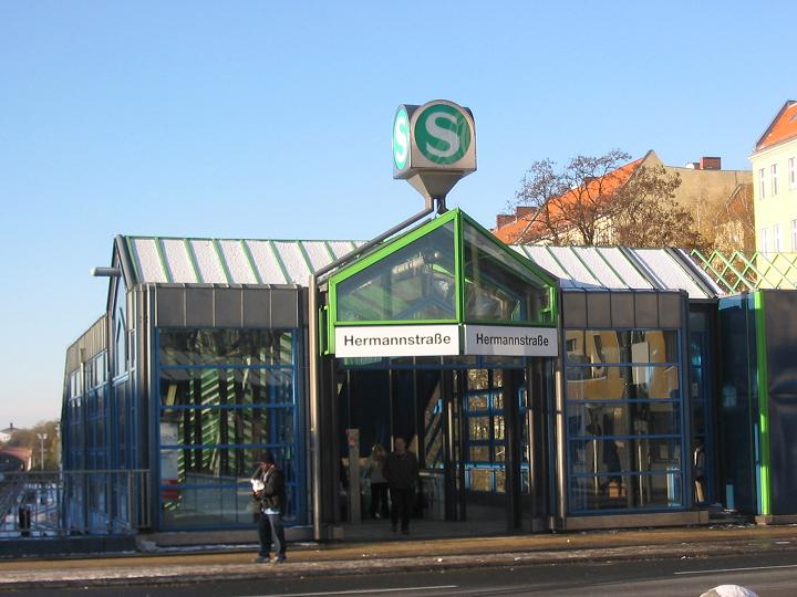 File:Berlin Neukoelln 7Hermannstrasse.JPG