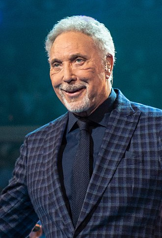File:Sir Tom Jones at The Queen's Birthday Party (cropped-2).jpg
