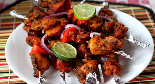 File:Chicken-Tikkasm.jpg