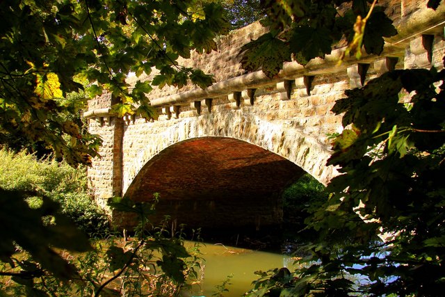 File:Bridge over Hinksey Stream - geograph.org.uk - 1512044.jpg